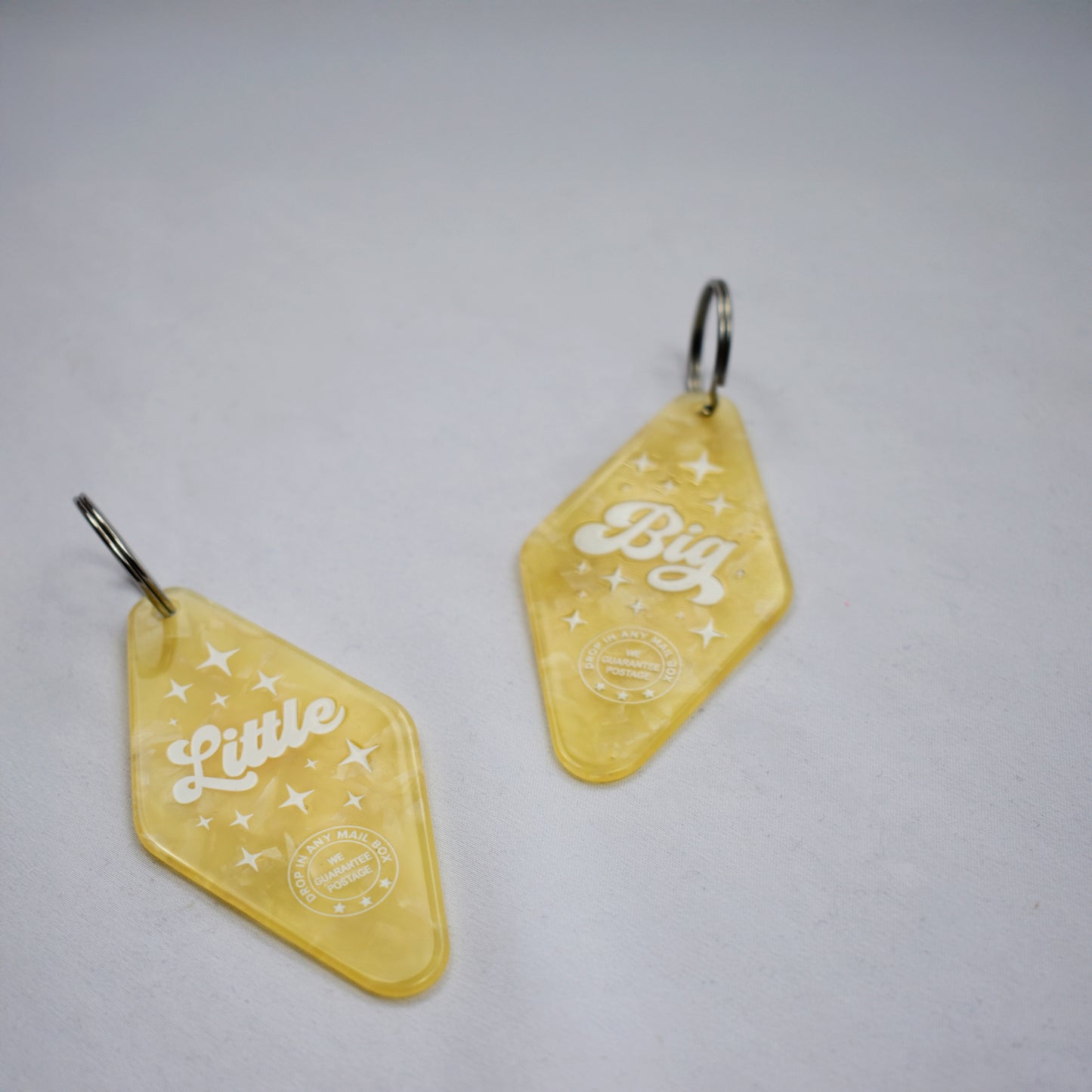 Little - Vintage Motel Keychain - Yellow