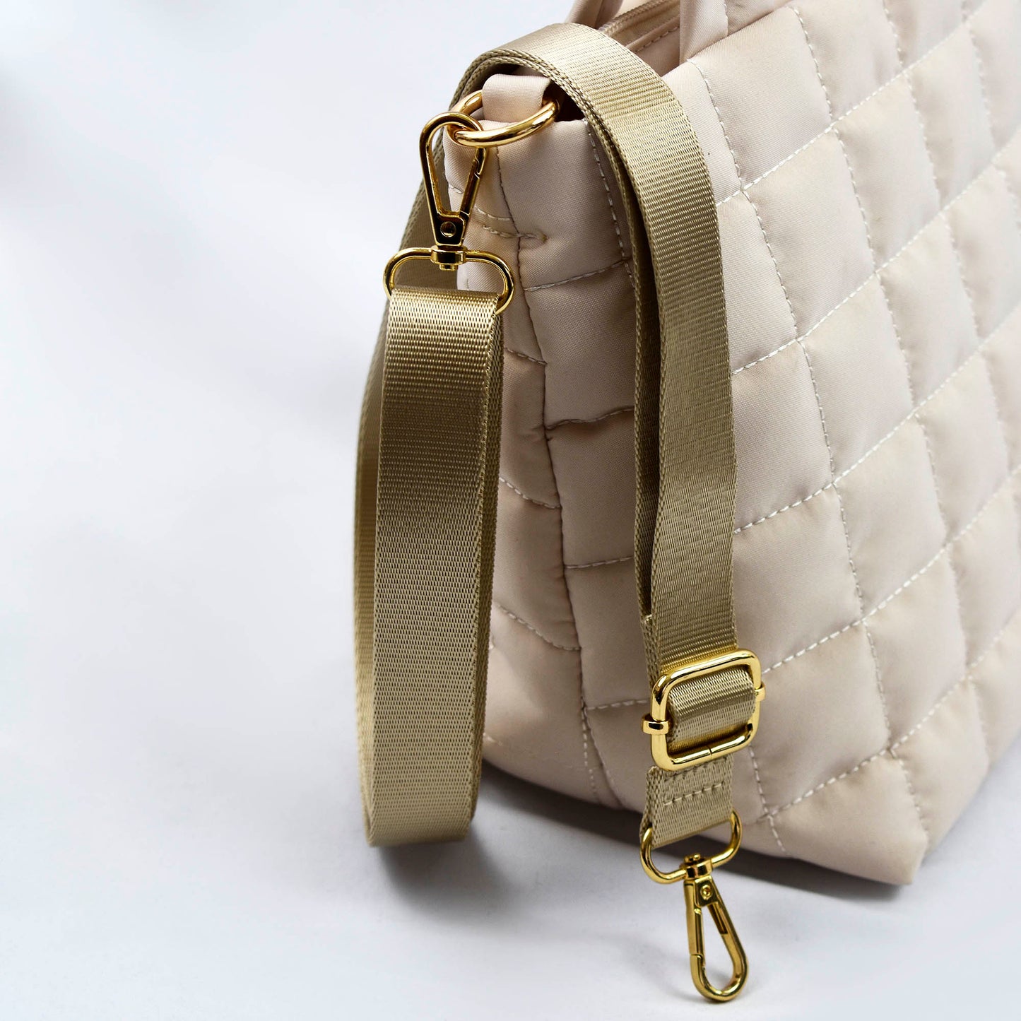 Delta Delta Delta Small Crossbody Quilted Tote Bag with Greek Letters