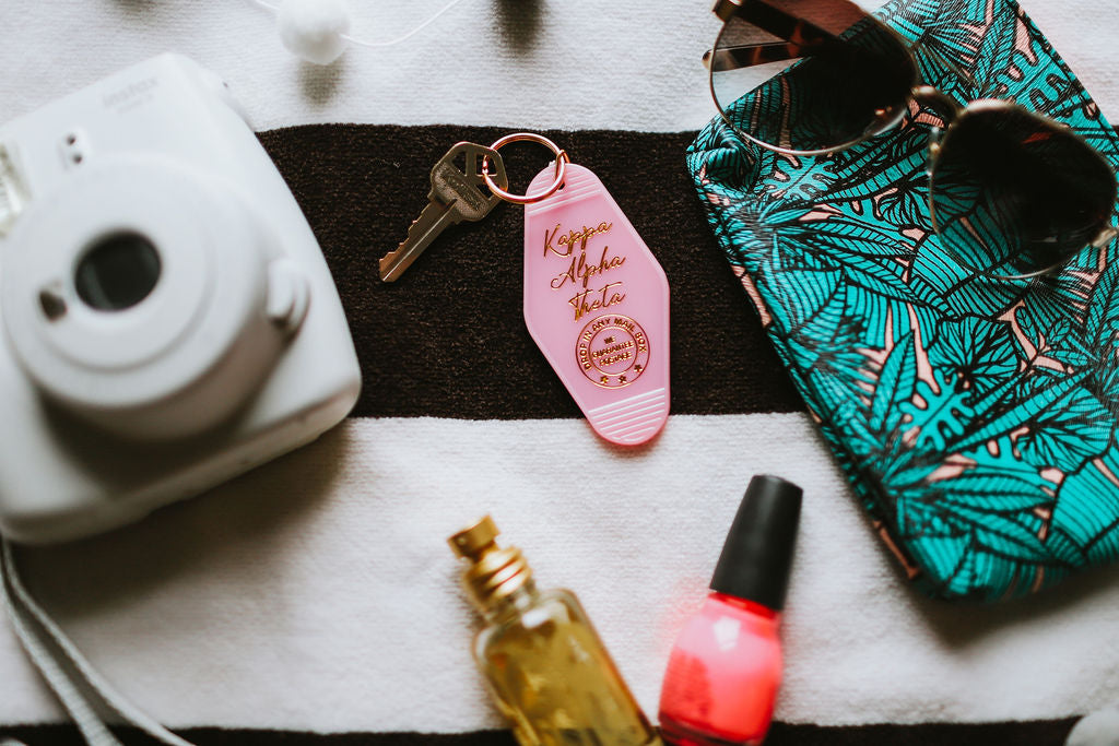 Kappa Alpha Theta Vintage Motel Keychain